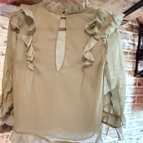 H&M Light Green Ruffled Blouse - Picture 2 of 6